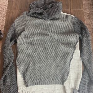 Turtle neck sweater